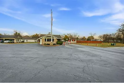 111 Lone Star Drive, Gainesville, TX 76240 - Photo 19