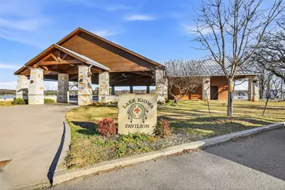 111 Lone Star Drive, Gainesville, TX 76240 - Photo 13