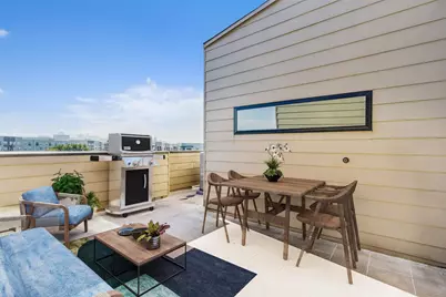 3040 Chimes Street, Dallas, TX 75219 - Photo 31