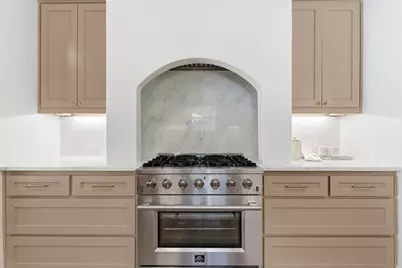 309 Eastwood Avenue, Fort Worth, TX 76107 - Photo 9