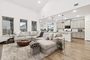 1238 Beaumont Ln, Red Oak, TX 75154 - Photo 5