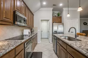 8005 Canyon Ridge Dr, Godley, TX 76044 - Photo 15