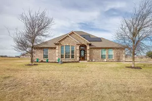 8005 Canyon Ridge Dr, Godley, TX 76044 - Photo 1