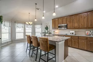 8005 Canyon Ridge Dr, Godley, TX 76044 - Photo 11