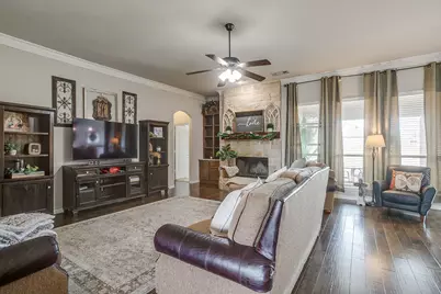 8005 Canyon Ridge Drive, Godley, TX 76044 - Photo 9