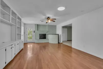 2972 Maydelle Lane, Farmers Branch, TX 75234 - Photo 9