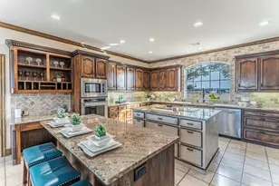 13507 Friendship Rd, Pilot Point, TX 76258 - Photo 9