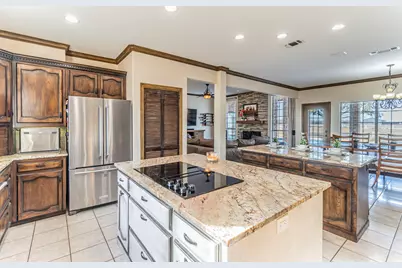 13507 Friendship Road, Pilot Point, TX 76258 - Photo 11