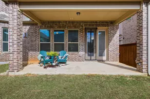 1912 Somerville Cir, Lantana, TX 76226 - Photo 33