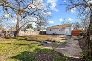 2541 Fordham Rd, Dallas, TX 75216 - Photo 9