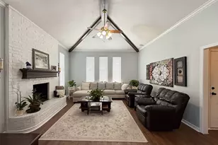 1529 E Windsor Dr, Denton, TX 76209 - Photo 3