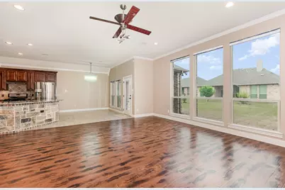 1025 Saint Matthew Circle, Royse City, TX 75189 - Photo 9