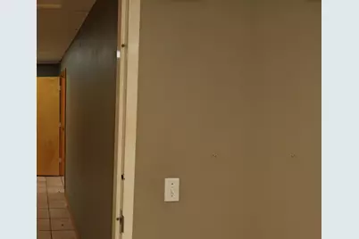 1301 E Henderson Street, Cleburne, TX 76031 - Photo 9