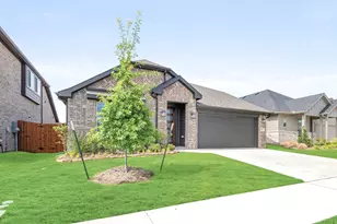 4505 Brentfield Dr, Fort Worth, TX 76036 - Photo 3