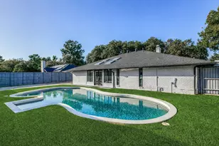 6826 Town Bluff Dr, Dallas, TX 75248 - Photo 29