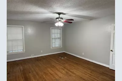 1018 E Waco Avenue, Dallas, TX 75216 - Photo 9