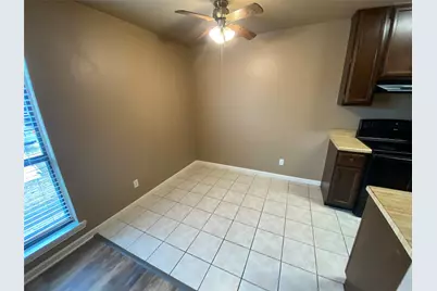 241 N Sherman Street #A, Palmer, TX 75152 - Photo 5