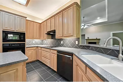 8974 Ranch Bluff Court, Benbrook, TX 76126 - Photo 9