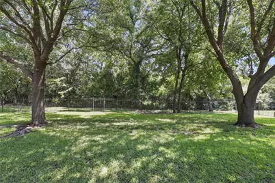 8974 Ranch Bluff Court, Benbrook, TX 76126 - Photo 3