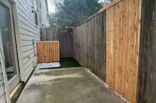 420 N Hill Ave, Dallas, TX 75246 - Photo 5