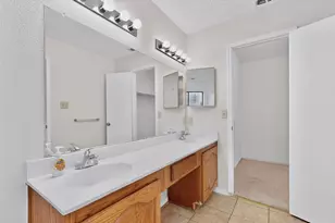 3836 O B Crowe Dr, Dallas, TX 75227 - Photo 27