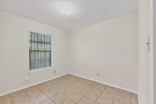 3836 O B Crowe Dr, Dallas, TX 75227 - Photo 33