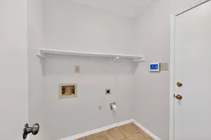 3836 O B Crowe Dr, Dallas, TX 75227 - Photo 19