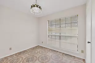 3836 O B Crowe Dr, Dallas, TX 75227 - Photo 15