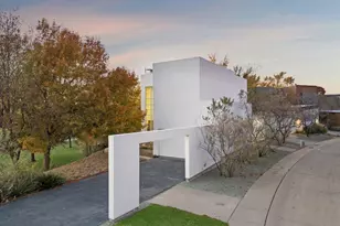 51 Vanguard Way, Dallas, TX 75243 - Photo 33