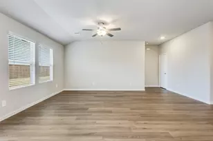 4208 Mountain Crk Dr, Farmersville, TX 75442 - Photo 3