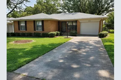 1800 W College Street, Sherman, TX 75092 - Photo 1