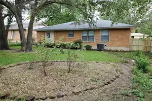 1800 W College St, Sherman, TX 75092 - Photo 17