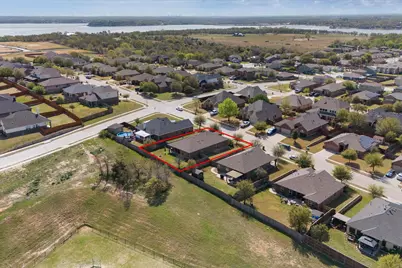 1313 Meadowlakes Drive, Azle, TX 76020 - Photo 31