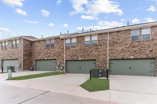 2634 Dodson St, Garland, TX 75042 - Photo 15