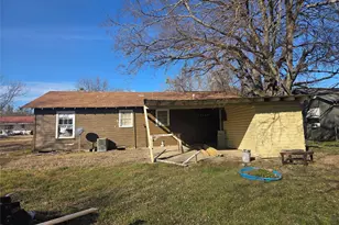 1304/1306 West End Ave, Clarksville, TX 75426 - Photo 17