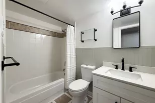 2721 E Wentwood Dr, Carrollton, TX 75007 - Photo 19