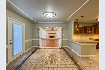 2721 E Wentwood Drive, Carrollton, TX 75007 - Photo 9