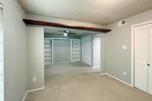 2721 E Wentwood Dr, Carrollton, TX 75007 - Photo 17