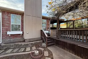 2721 E Wentwood Dr, Carrollton, TX 75007 - Photo 25