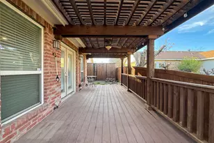 2721 E Wentwood Dr, Carrollton, TX 75007 - Photo 23