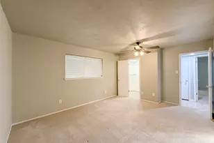 2721 E Wentwood Dr, Carrollton, TX 75007 - Photo 15