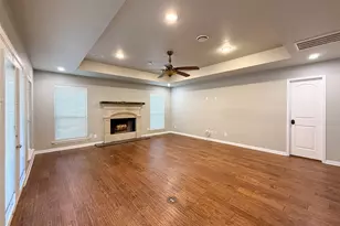 2721 E Wentwood Dr, Carrollton, TX 75007 - Photo 13