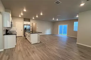 732 16th St, Argyle, TX 76226 - Photo 3