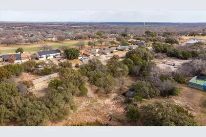 5015 Elms Court, Granbury, TX 76049 - Photo 17