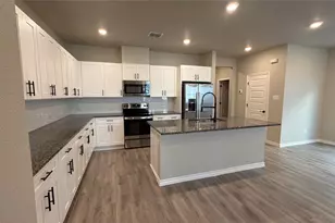 709 16th St, Argyle, TX 76226 - Photo 3