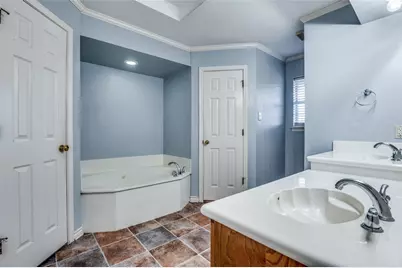 208 Catawba Road, Waxahachie, TX 75165 - Photo 11