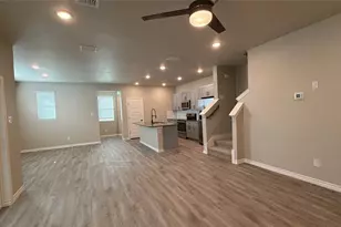 725 Vine St, Argyle, TX 76226 - Photo 5