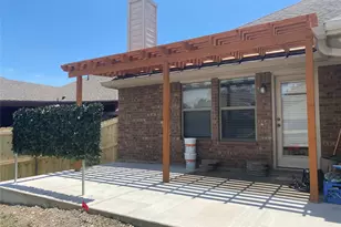 204 Dancing Light Ln, Red Oak, TX 75154 - Photo 3