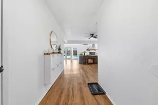 1223 Venus St, Cedar Hill, TX 75104 - Photo 5