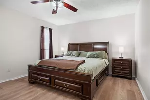 1613 St James Dr, Carrollton, TX 75007 - Photo 21